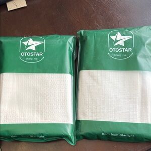 Amazon Cream/ off-white Home Bedding Pillows NWT! Ea pk has 2 covers= 4 included
